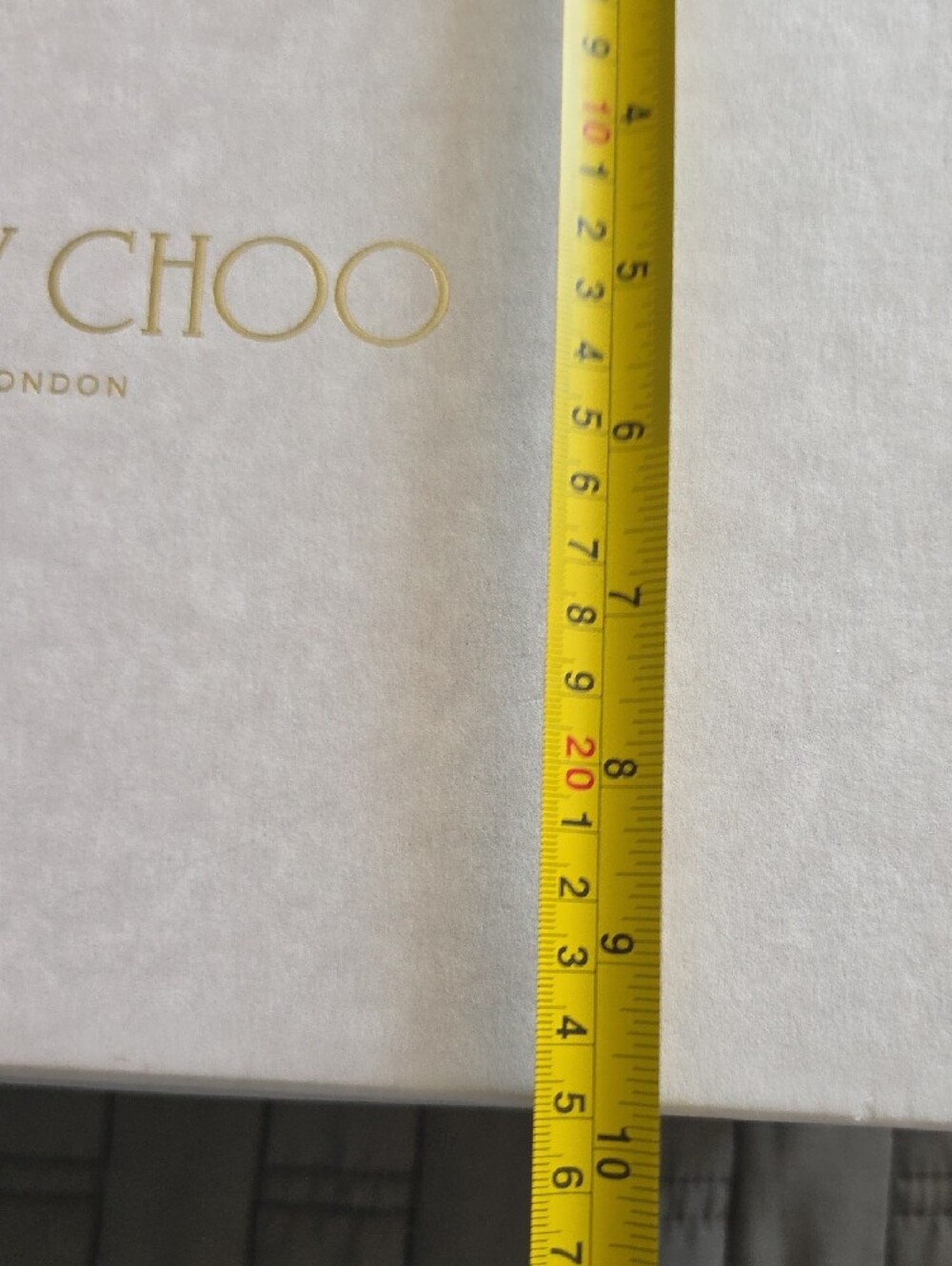 Jimmy Choo White Box with Gold Logo - Picture 6 of 7